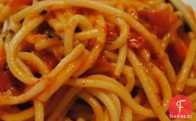 Salsa Casera de Tomate y Albahaca para Pasta