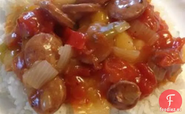 Salchichas y arroz al estilo Hawaiano