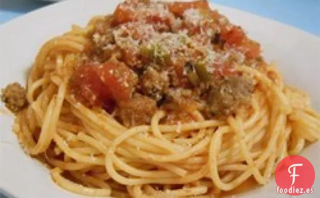 Espaguetis de Tazón Rojo