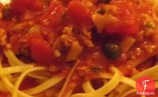 Espaguetis Con Salsa De Almejas Rojas