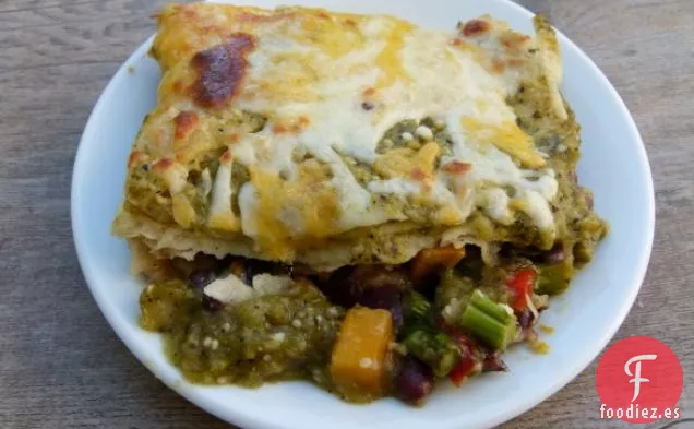 Enchiladas Verdes De Verduras Asadas Y Frijoles Negros