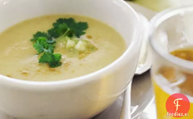 Sopa de Tomatillo de Suero de Mantequilla Refrigerada