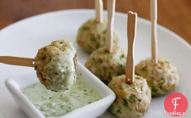 Albóndigas De Pavo Del Sudoeste Con Salsa Cremosa De Cilantro