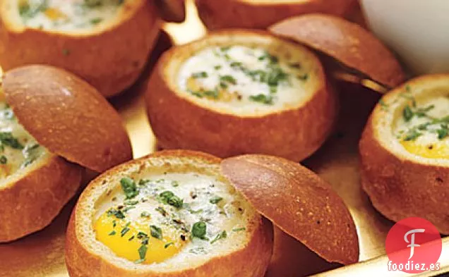 Huevos Horneados en Tazones de Pan