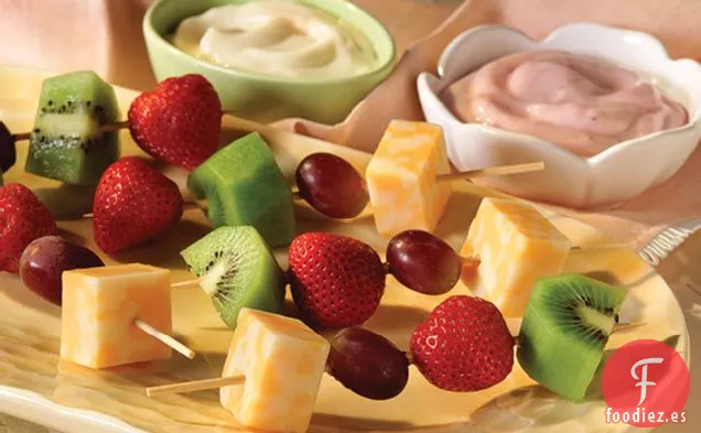 Brochetas de Queso y Fruta