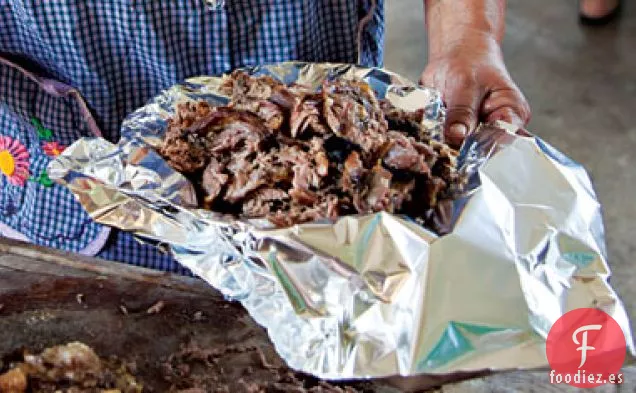 Barbacoa (Cordero ahumado friccionado en chile)