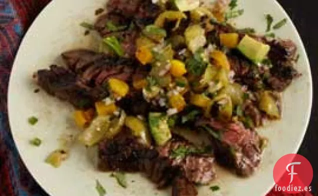 Filete de Falda Marinado con Margarita Con Salsa De Tomatillo A La Parrilla