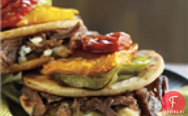 Quesadillas De Carne Rallada Y Queso Azul