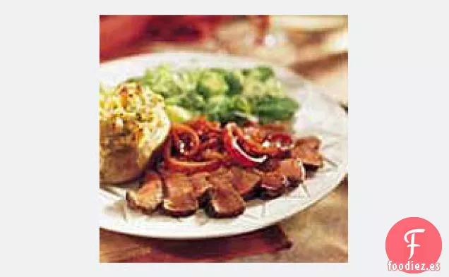 Solomillo con Salsa de Cebolla Roja