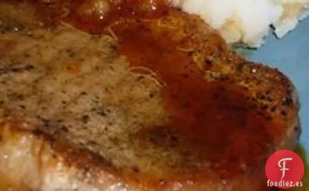 Salsa de Sidra de Manzana y Chuletas de Lomo de Cerdo
