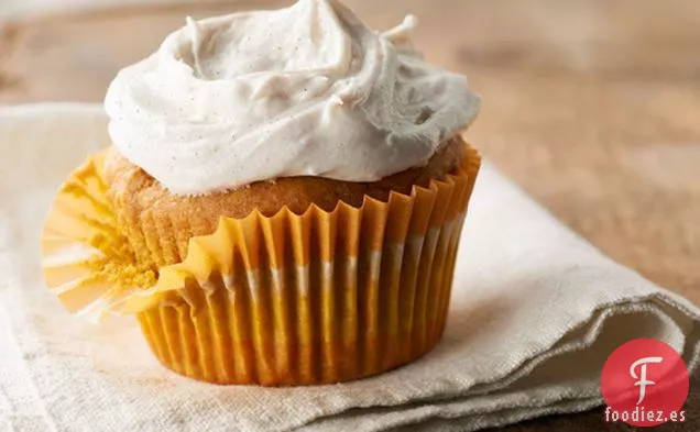 Cupcakes de Calabaza con Glaseado de Queso Crema de Canela