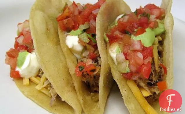 Tacos De Cerdo Con Piña Y Chile Verde