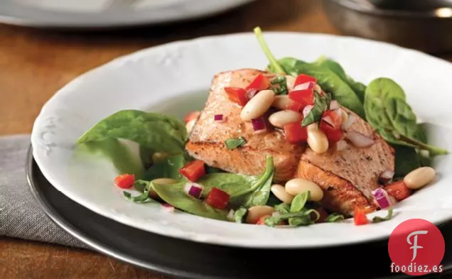 Ensalada de Salmón y Frijoles Cannellini