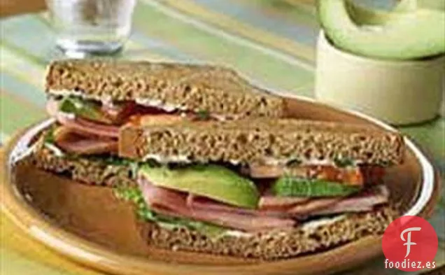 Sándwich de Jamón al Estilo de California
