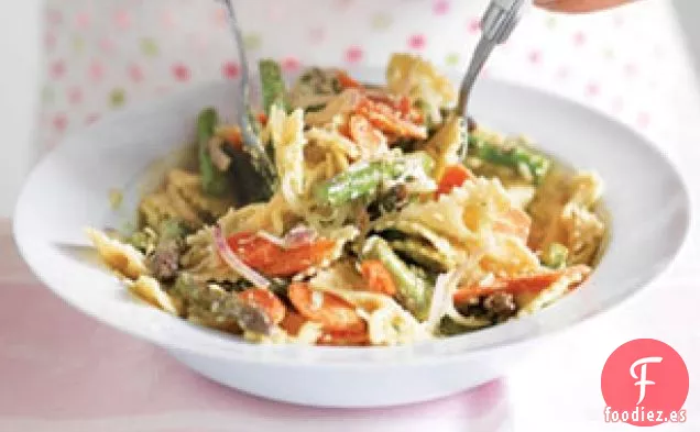 Pasta y Verduras con Salsa de Cilantro