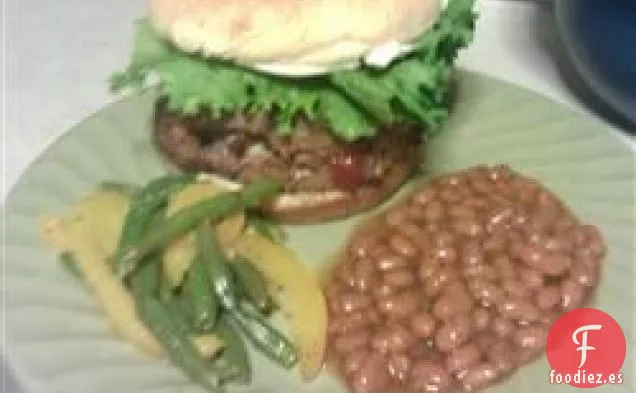 Hamburguesas Rellenas de Tocino y Roquefort