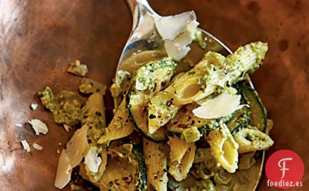 Penne con Salsa de Calabacín y Parmesano