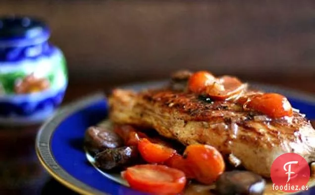 Pollo, Champiñones Y Tomates Con Vino De Oporto