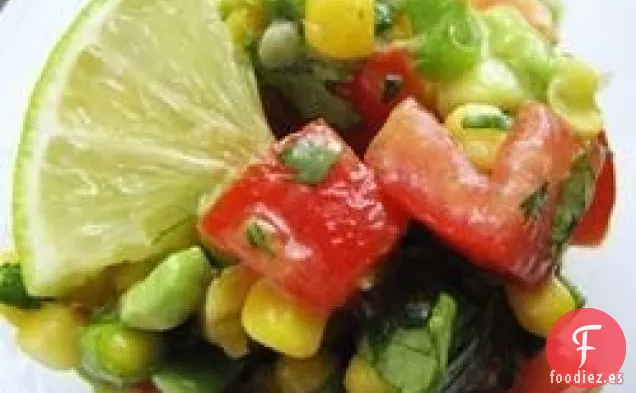 Ensalada de Aguacate de Maíz con Aderezo de Lima