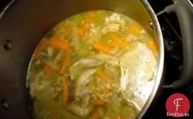 Caldo de Pollo