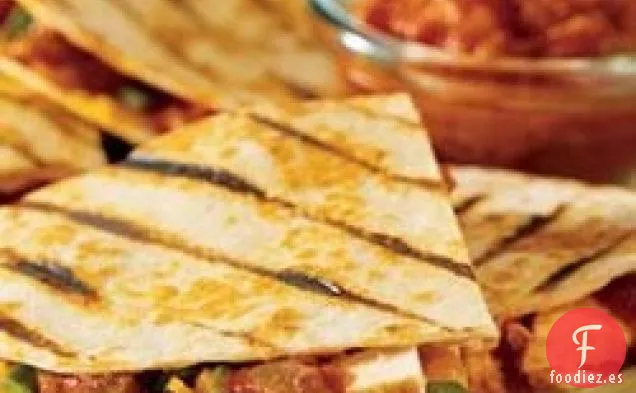 Quesadillas Picantes a la Parrilla Pace®