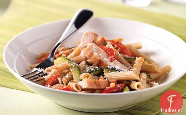 Pollo Italiano Picante con Pasta y Verduras