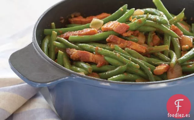 Judías Verdes Picantes con Tocino y Tomates