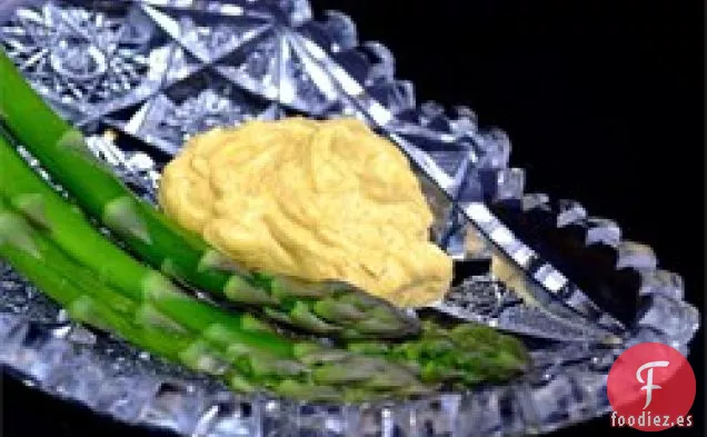 Espárragos Fríos con Salsa de Curry