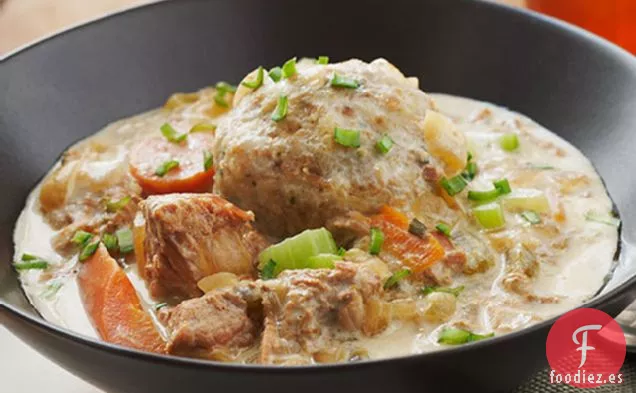 Estofado de Cerdo Cocido a fuego Lento con Albóndigas