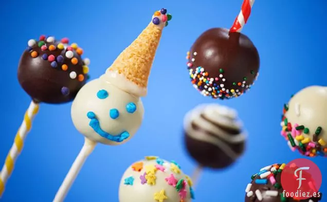 Pops de Bola de Galletas de Celebración OREO