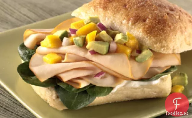 Sandwich de Salsa de Mango y Pollo