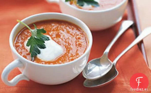 Sopa De Tomate Y Garbanzos Con Especias