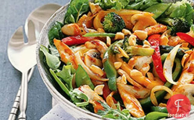 Ensalada Salteada de Mantequilla de Maní