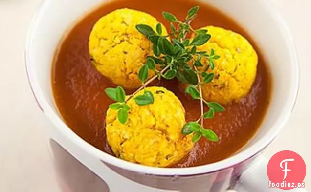Sopa De Tomate Asado Con Albóndigas De Calabaza