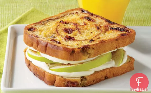 Sándwich Matutino de Manzana y Canela