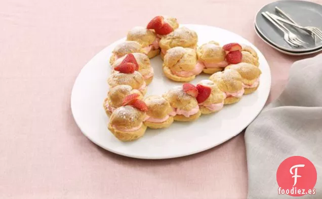 Corazón de Hojaldre de Crema de Fresa