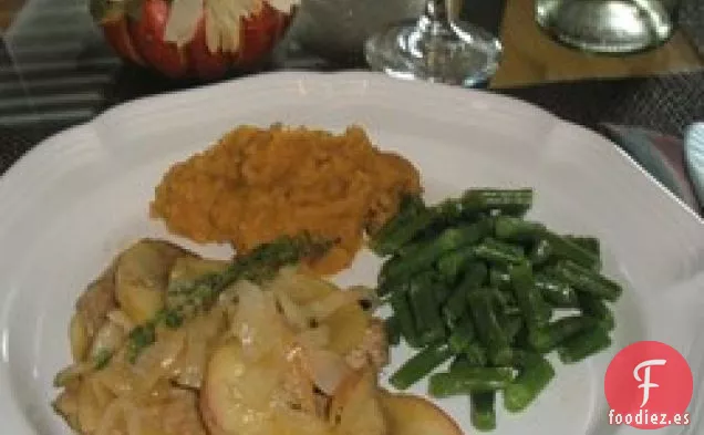 Chuletas de Cerdo con Cebolla y Manzana de Otoño