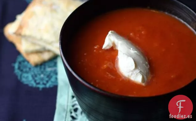 Sopa De Tomate Y Salitas De Romero