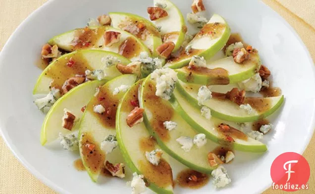 Ensalada de Manzana, Nueces Pecanas y Gorgonzola