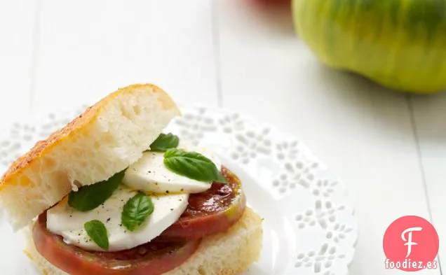 Sándwiches Caprese de Tomate de Herencia
