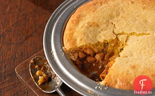 Pastel de Pan de Maíz con Taco de Pollo