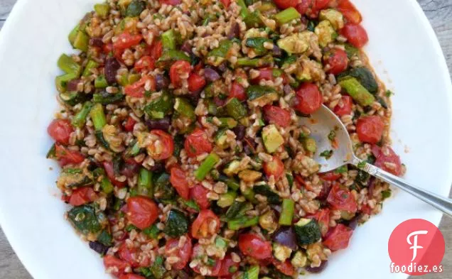 Receta De Farro Con Verduras Asadas Y Aderezo De Tomate Asado
