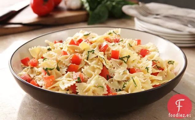 Pasta Italiana con Tomate y Albahaca