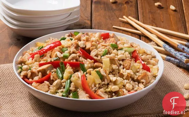 Arroz Frito con Piña Tailandesa y Maní