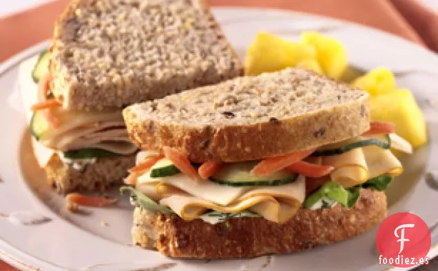Sandwich de Pavo con Hierbas de Jardín