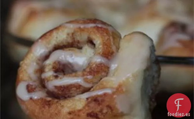 Rollos De Canela De Masa De Pan Congelada-FÁCIL