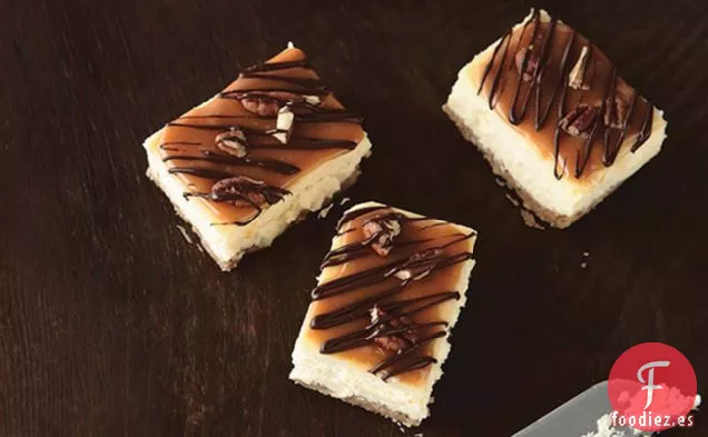 Barras de Tarta de Queso con Caramelo y Pacanas