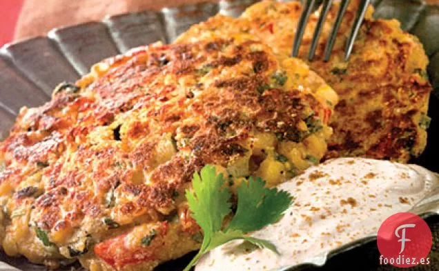 Pasteles De Maíz Rústicos Con Salsa Cremosa De Comino