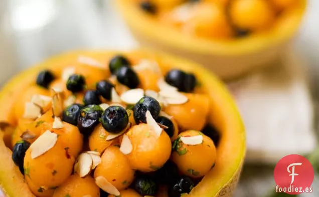 Ensalada Crujiente De Melón Y Arándanos