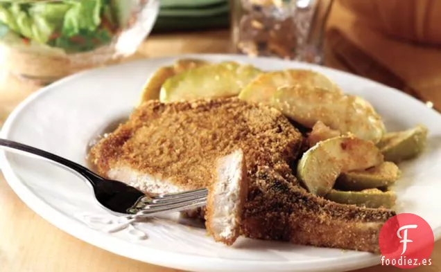Chuleta De Cerdo Y Cazuela De Manzana